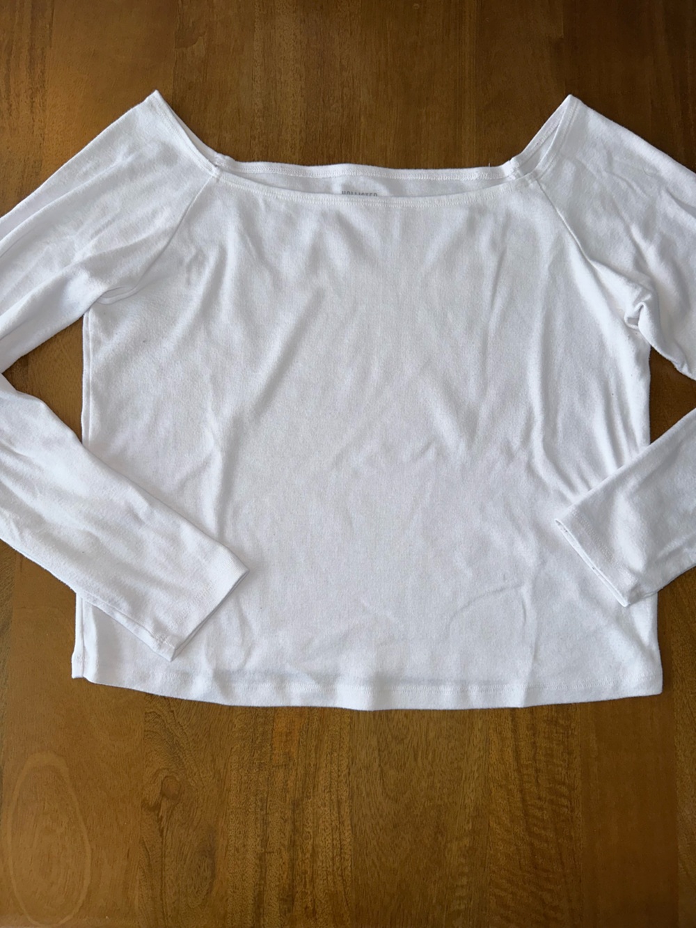 Off-Shoulder White Long Sleeve - Hollister